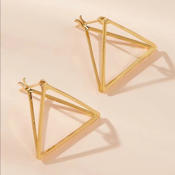 • Autumn • 3D Open Triangle Earrings - Picture 3 of 5